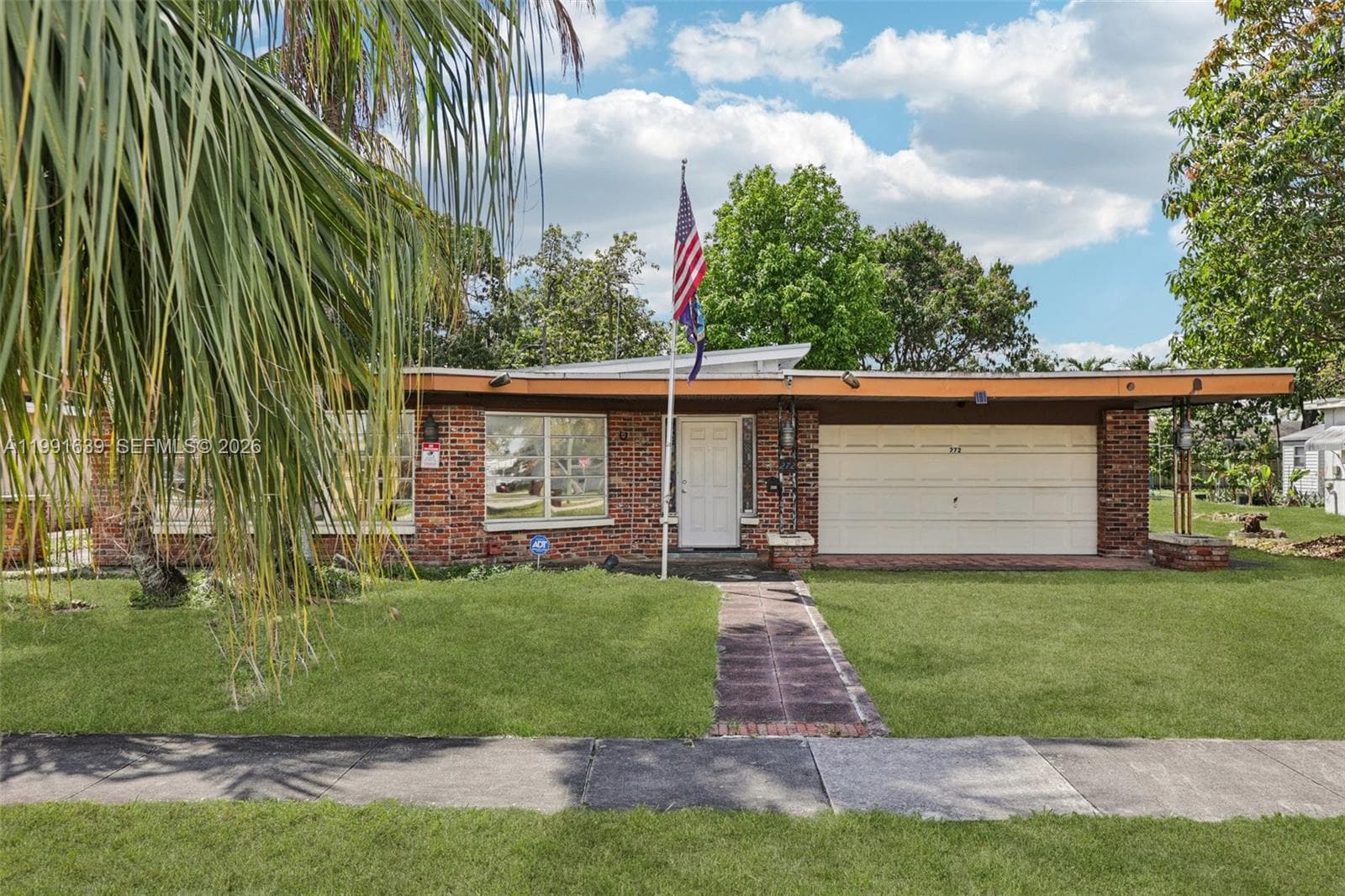 Single-family home en 272 W 46th St, Hialeah — foto 2