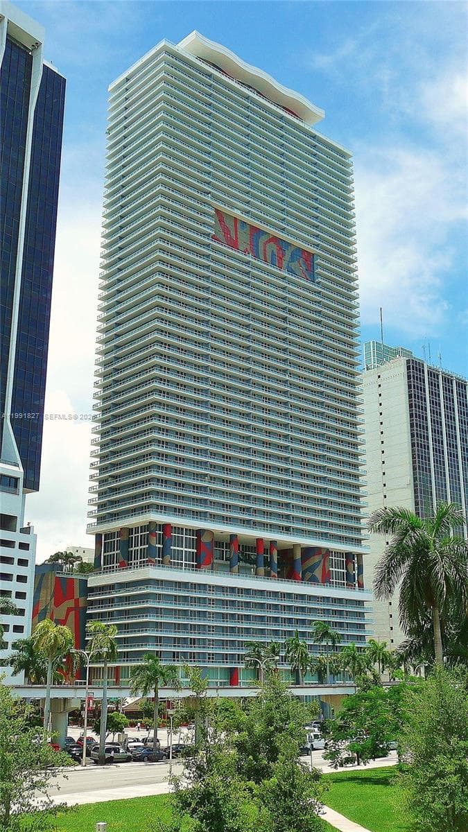 Condo en 50 Biscayne Blvd, Miami — foto 1