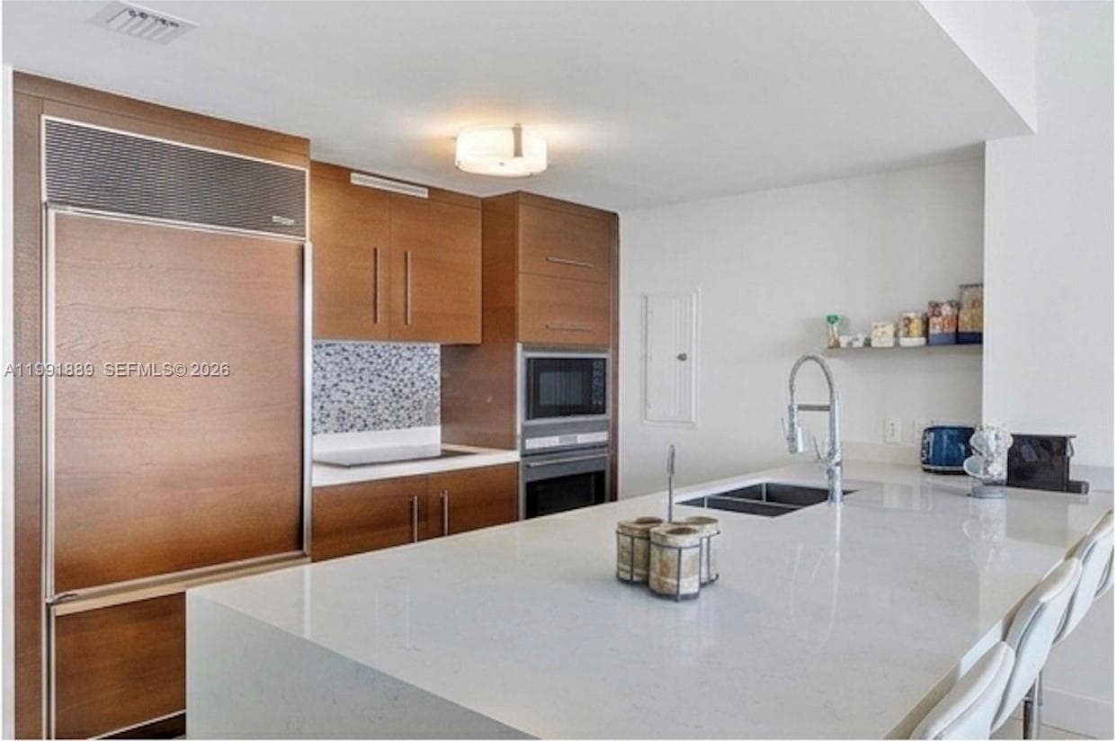 Condo at 465 Brickell Ave, Miami — photo 3