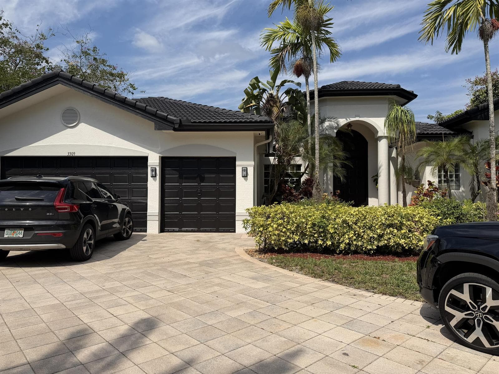 Single-family home at 3309 Bradenham Lane, Davie, FL