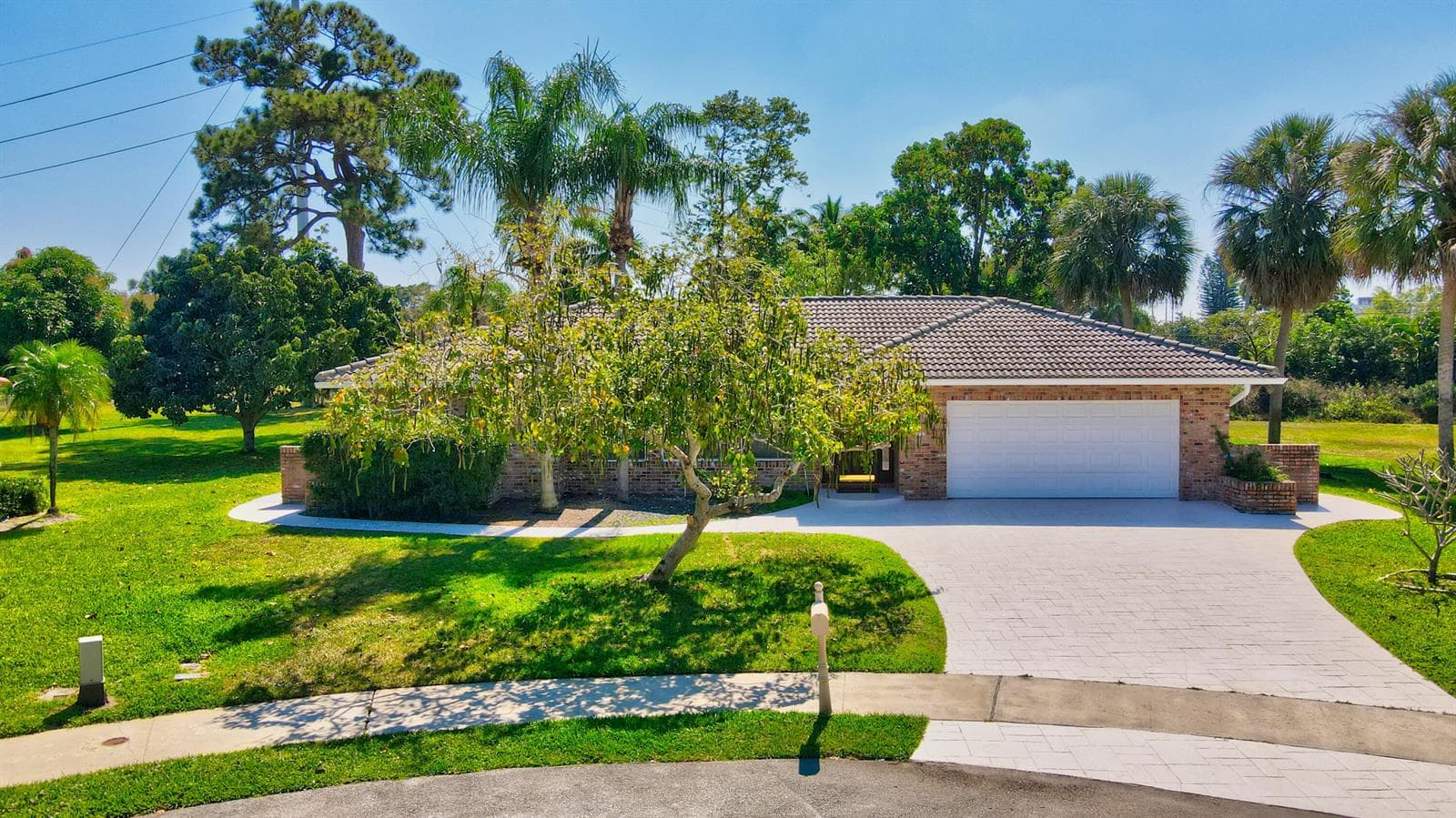 Single-family home at 2334 Timbercreek Circle NW, Boca Raton, FL