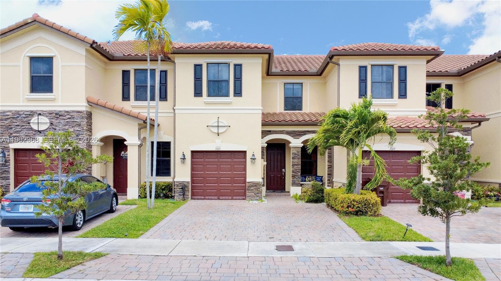 Condo at 3323 W 90th Ter, Hialeah, FL