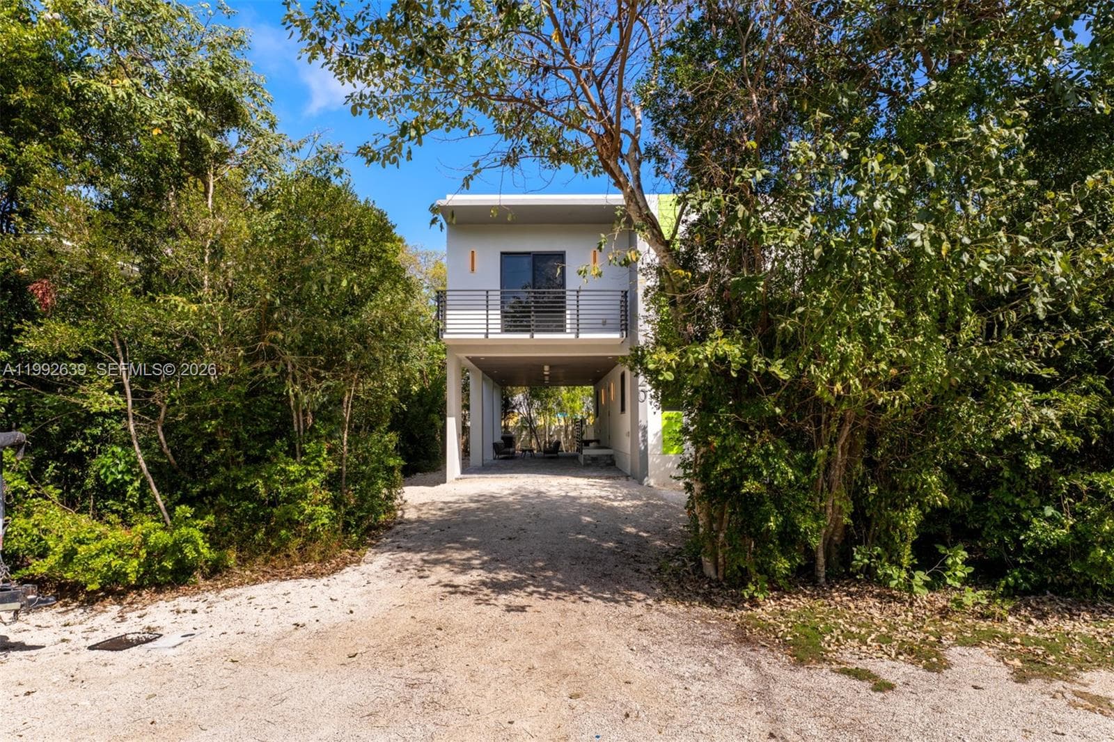 Single-family home at 20 Coral Dr, Key Largo, FL
