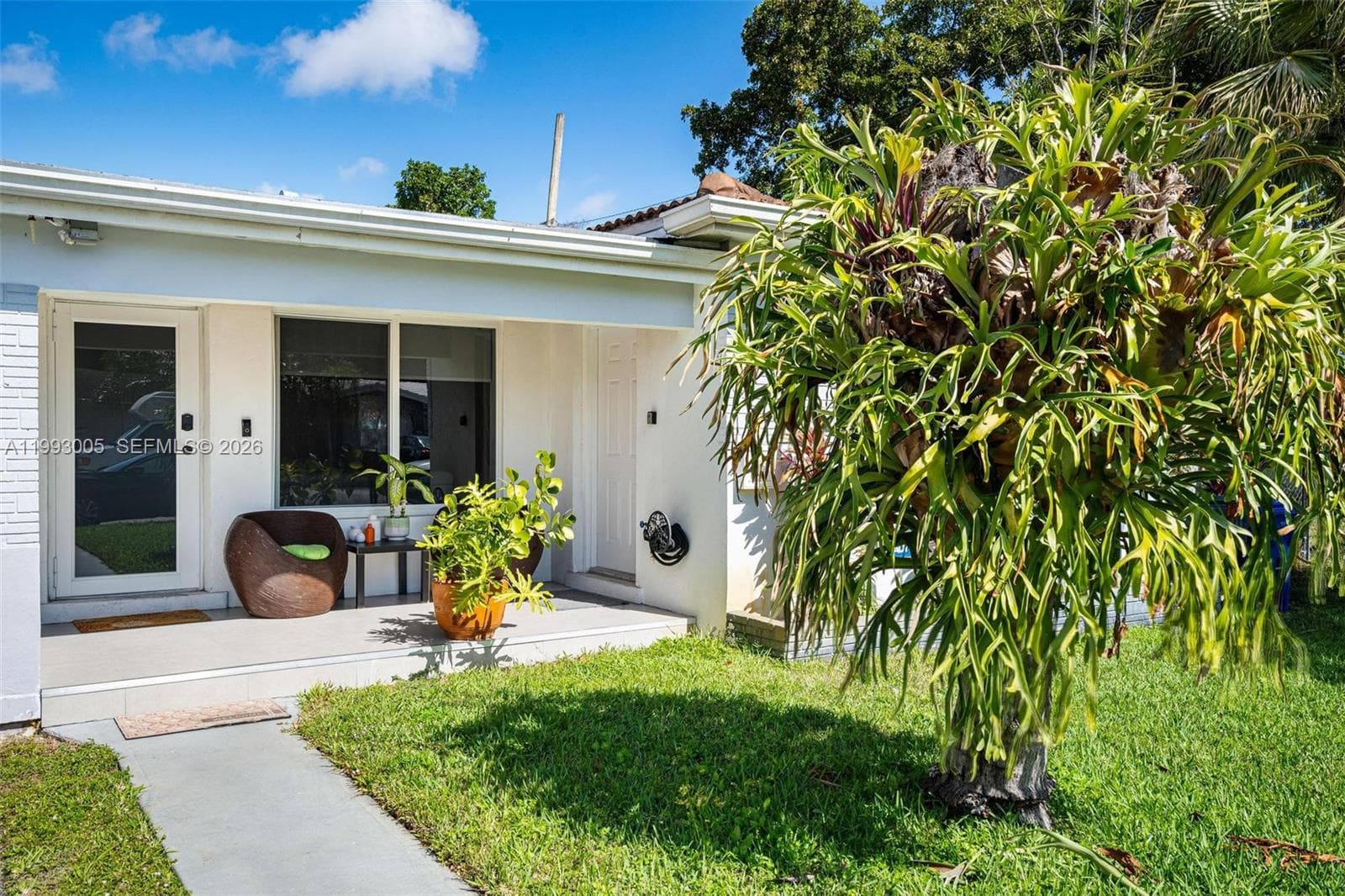 Single-family home at 2923 Madison St, Hollywood, FL