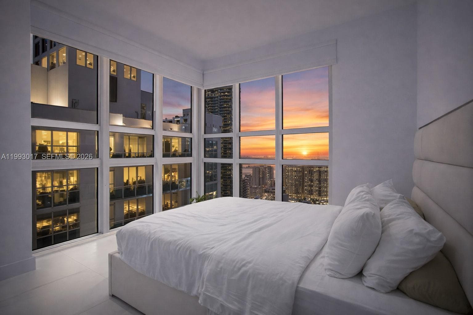 Condo en 950 Brickell Bay Dr, Miami — foto 1