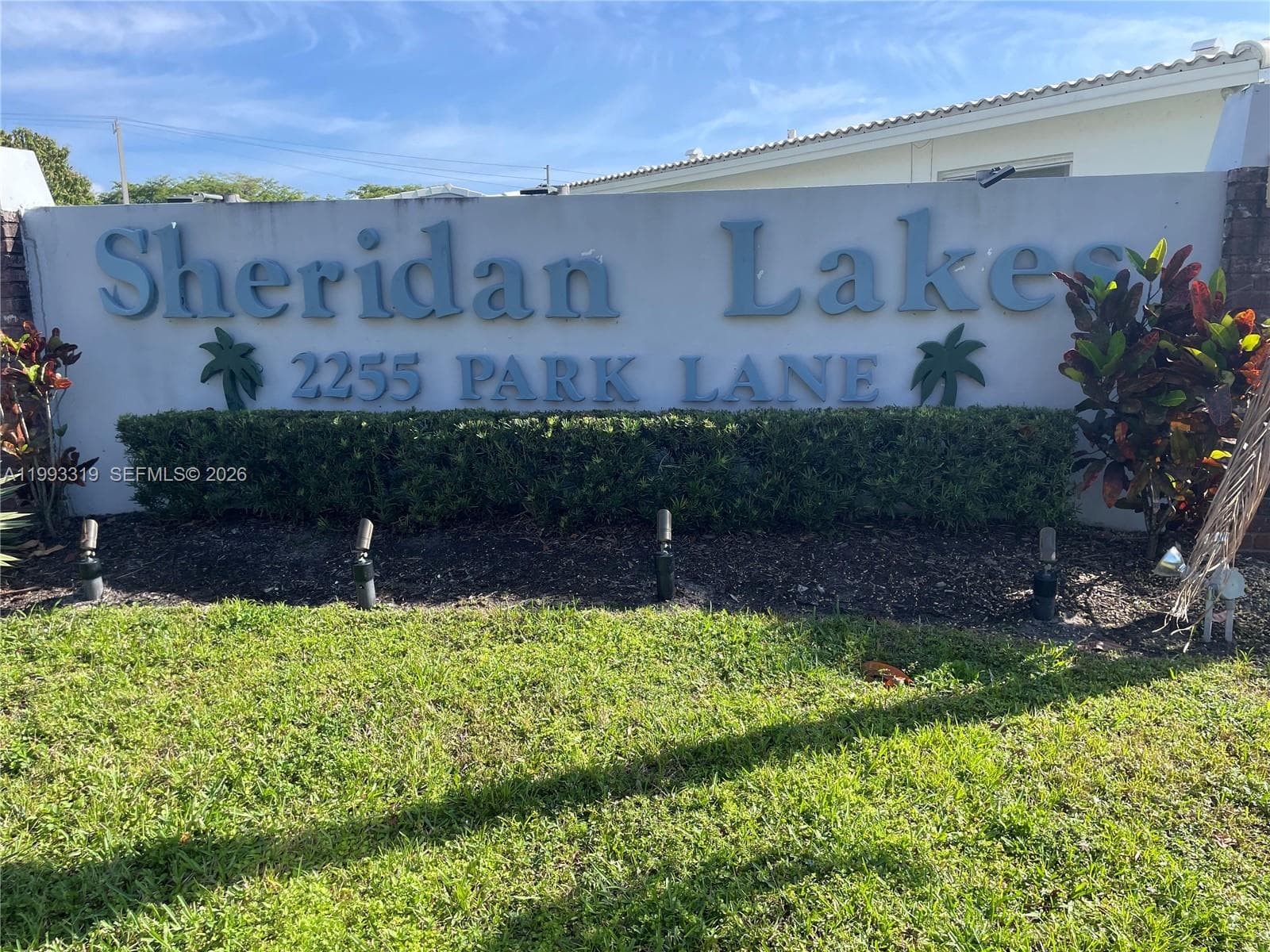 Condo at 2300 Park Ln, Hollywood, FL