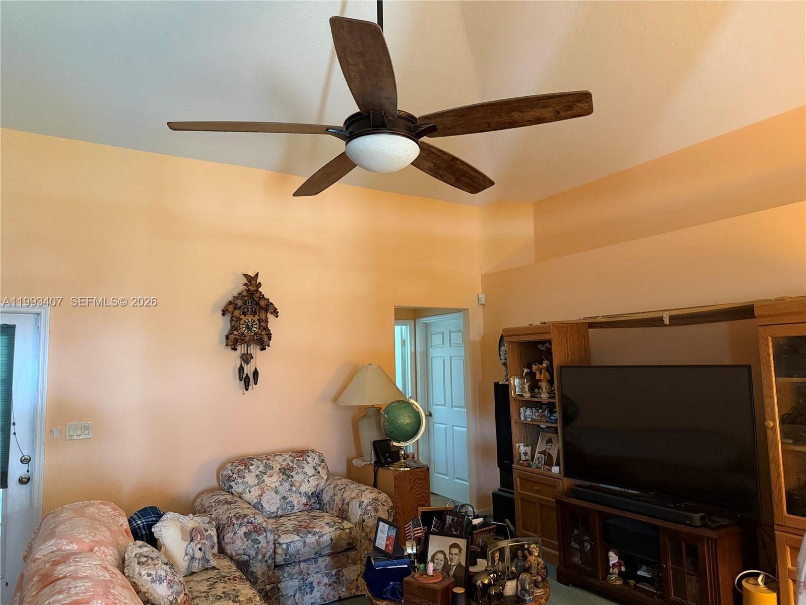 Single-family home at 9765 Apache Blvd, West Palm Beach — photo 3