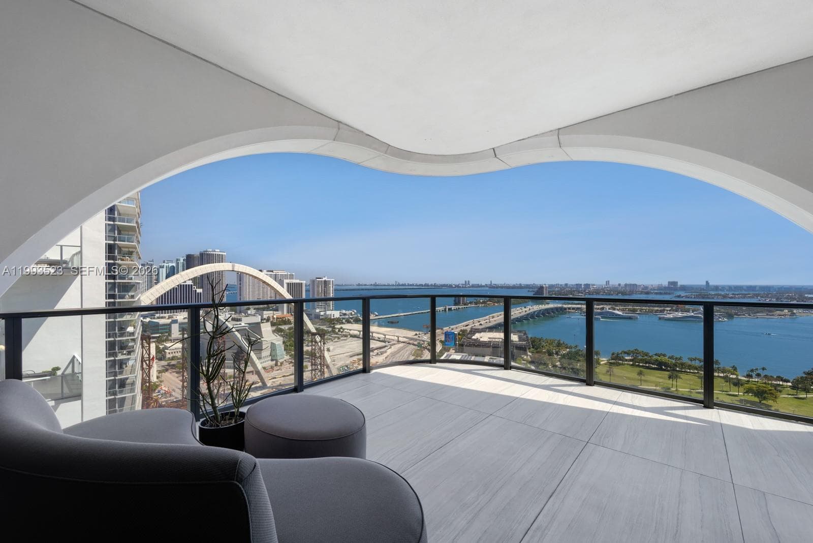 Condo at 1000 Biscayne Blvd, Miami — photo 1