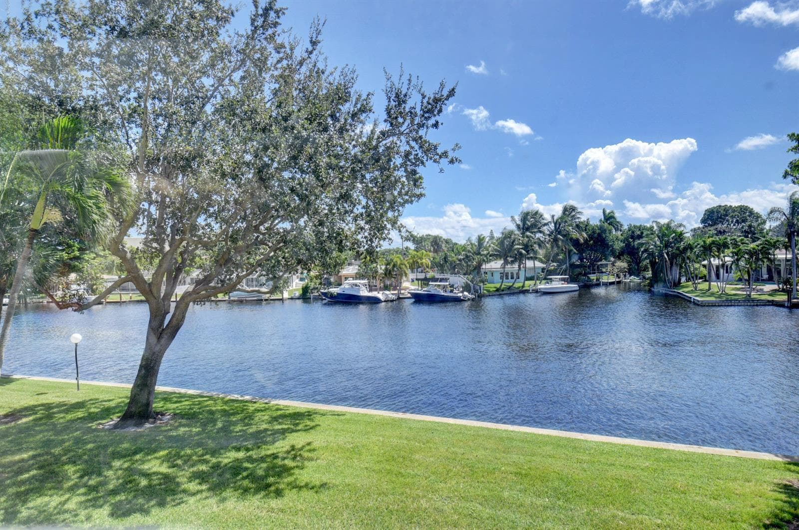 Condo at 14 Royal Palm Way, Boca Raton, FL