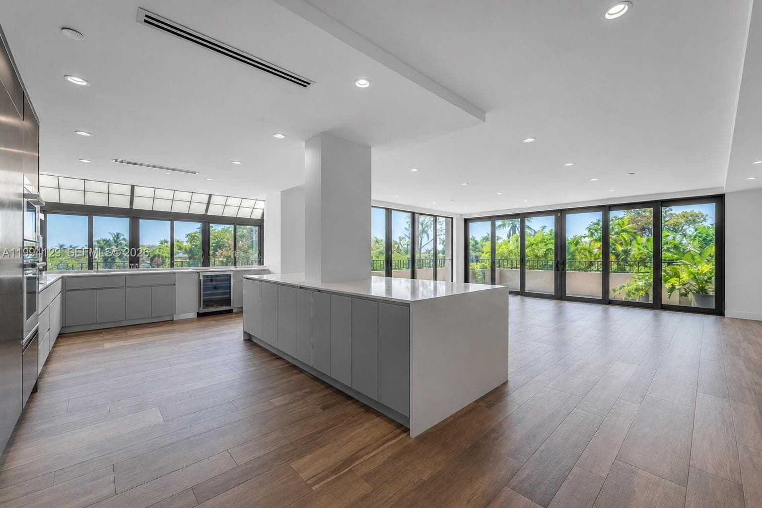 Condo at 151 Crandon Blvd, Key Biscayne — photo 2