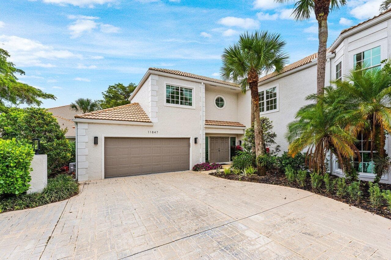 Condo at 11847 Pebblewood Drive, Wellington, FL