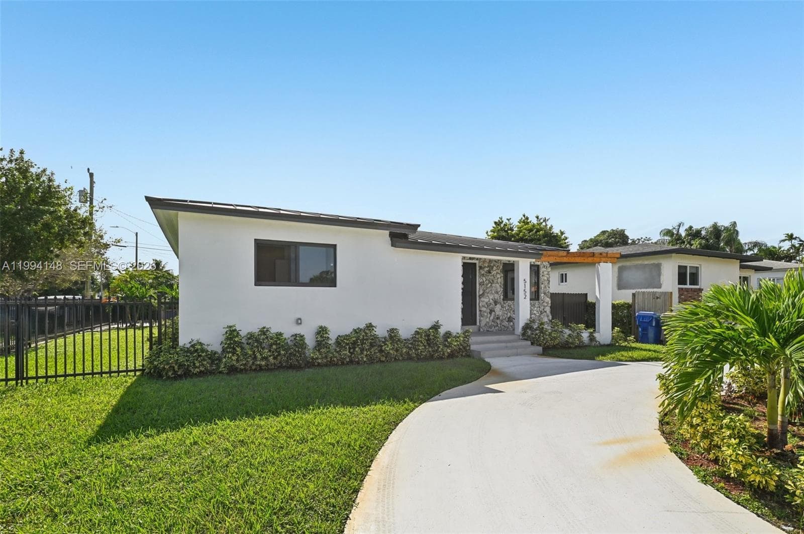 Single-family home at 5152 SW 6th St, Miami — photo 2