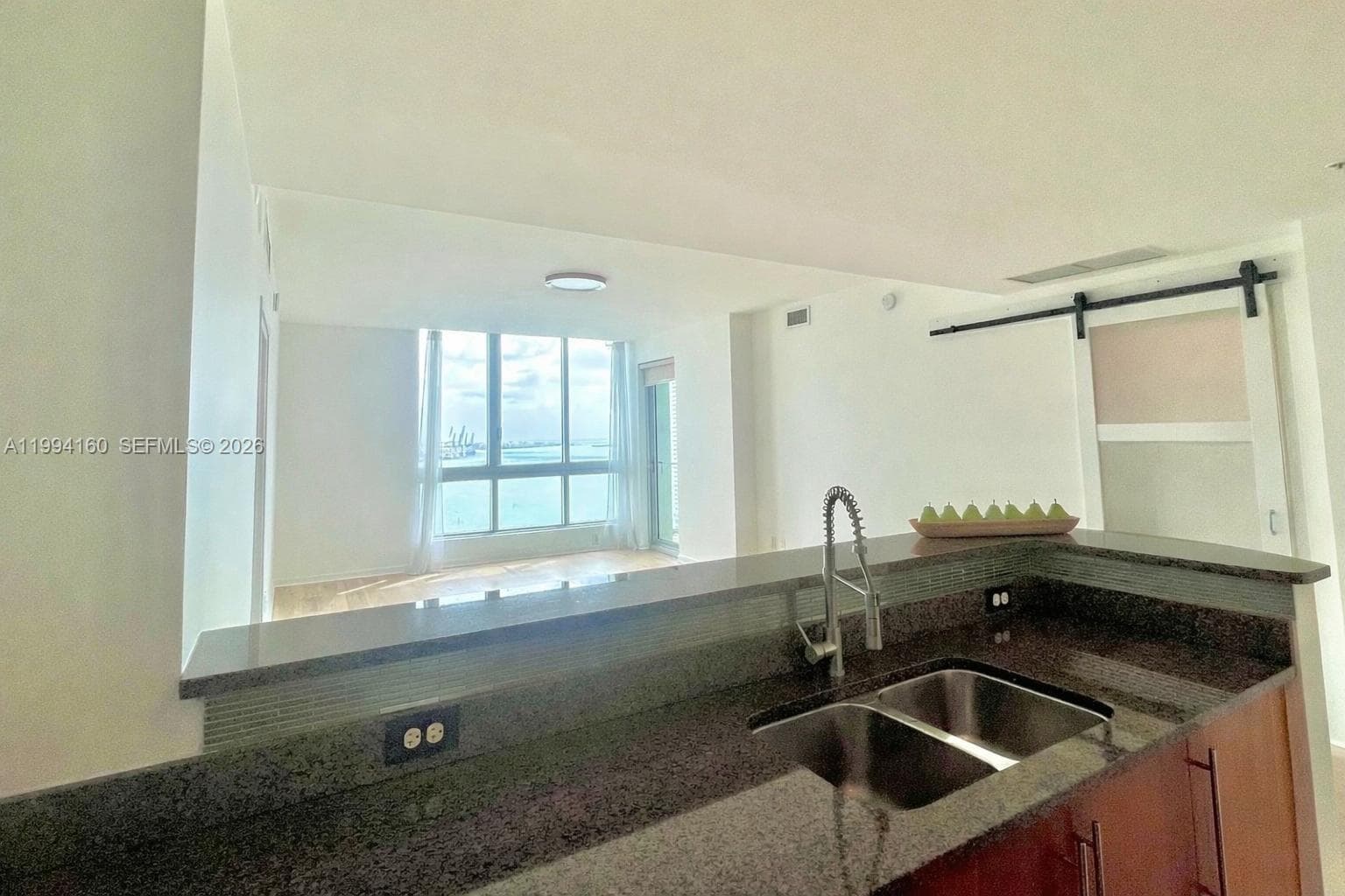Open kitchen