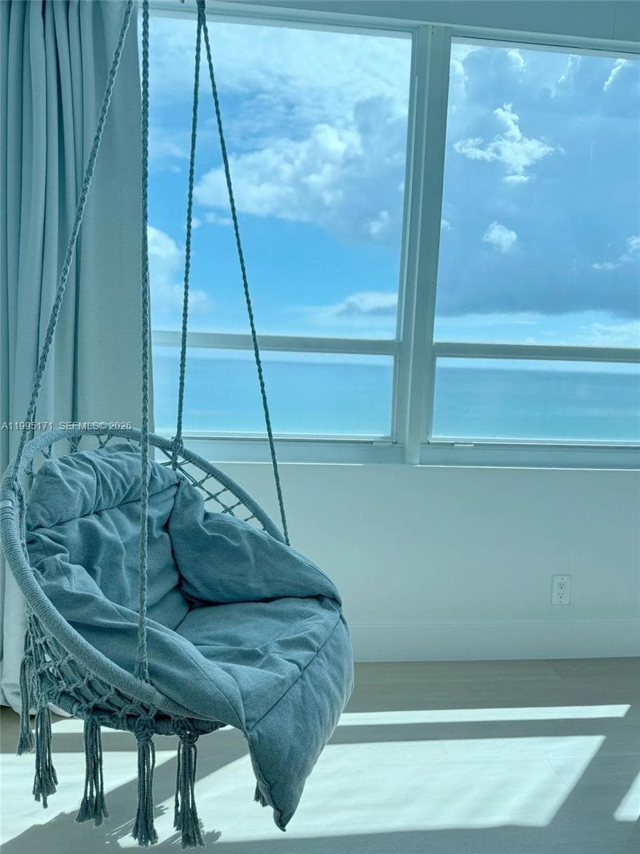 Condo at 5445 Collins Ave, Miami Beach — photo 3
