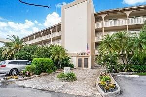 Condo at 2305 Lucaya Lane, Coconut Creek, FL