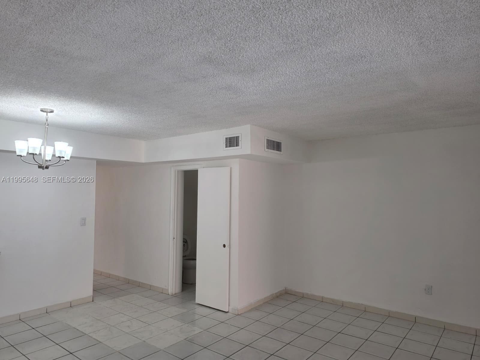 Single-family home en 805 W 79th Pl, Hialeah — foto 3