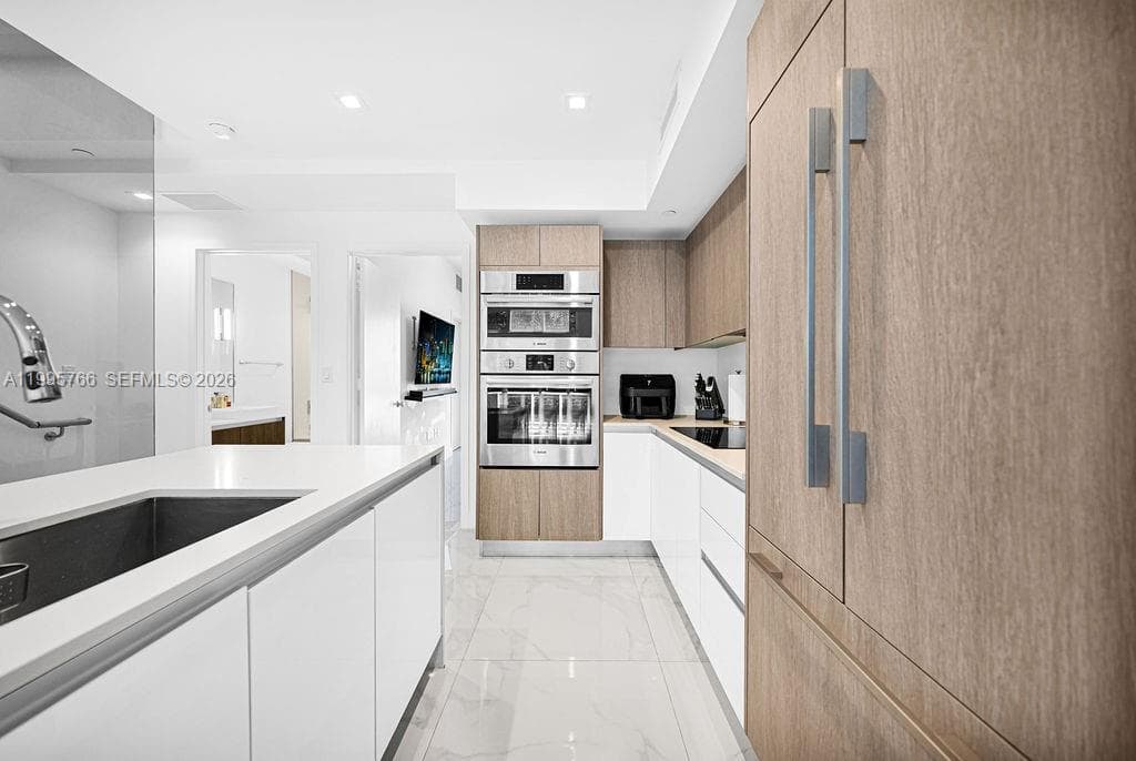 Condo at 455 NE 39th St, Miami, FL