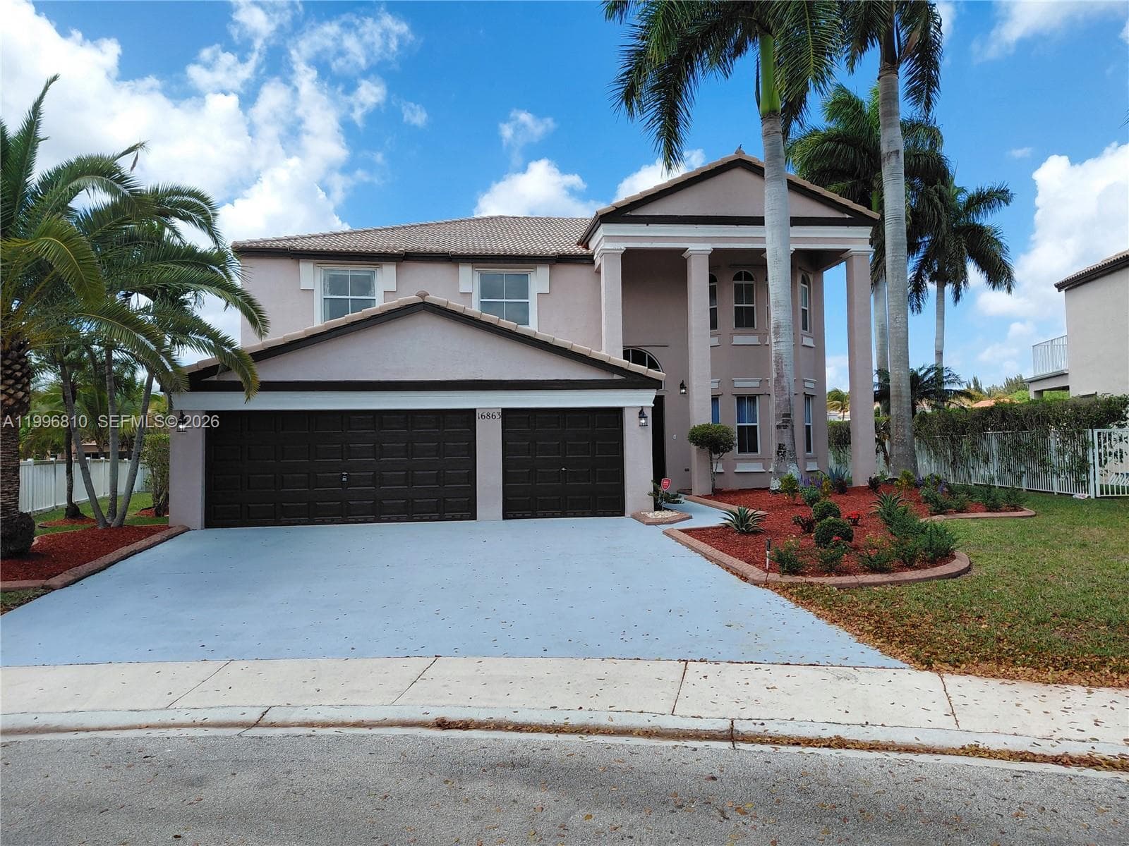 Single-family home at 16863 SW 50th St, Miramar, FL