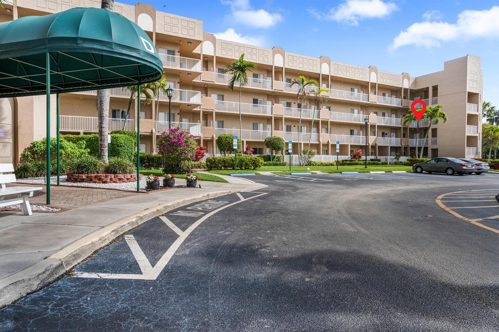 Condo at 7647 Southampton Terrace, Tamarac, FL