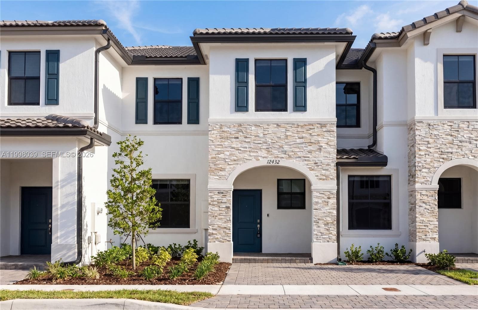 Villa at 12432 NW 23rd Ct, Miami, FL