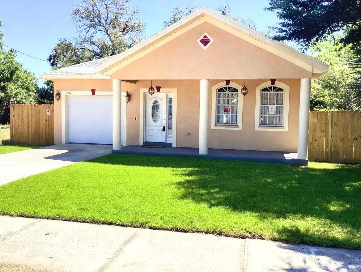 Single-family home at 3809 N Whittier Street, Tampa, FL