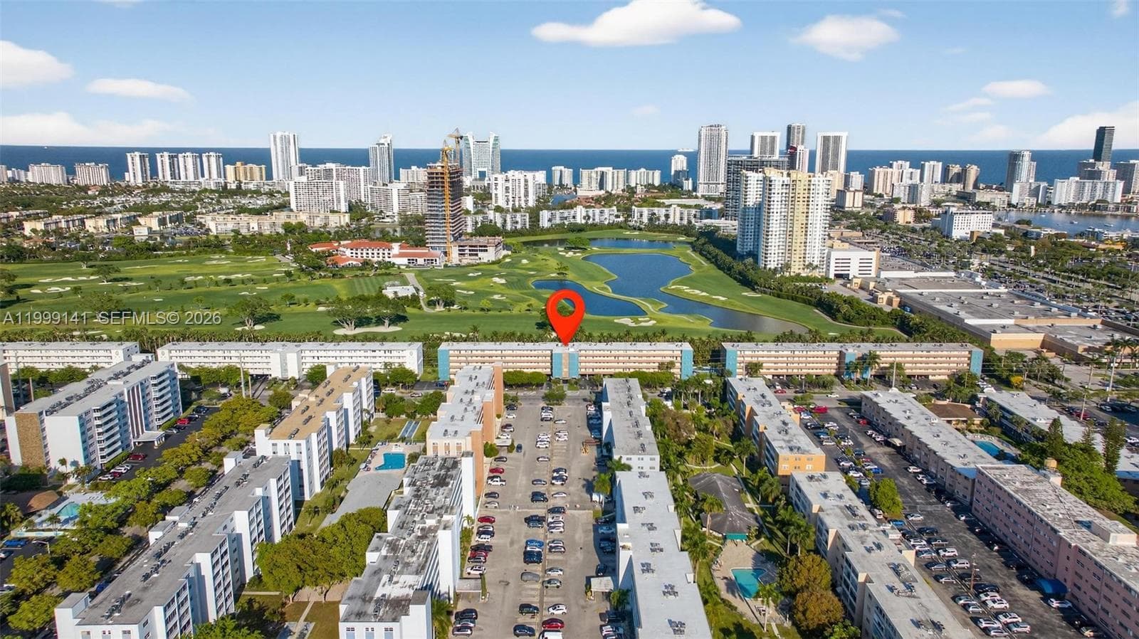 Co-op at 300 NE 14th Ave, Hallandale Beach, FL