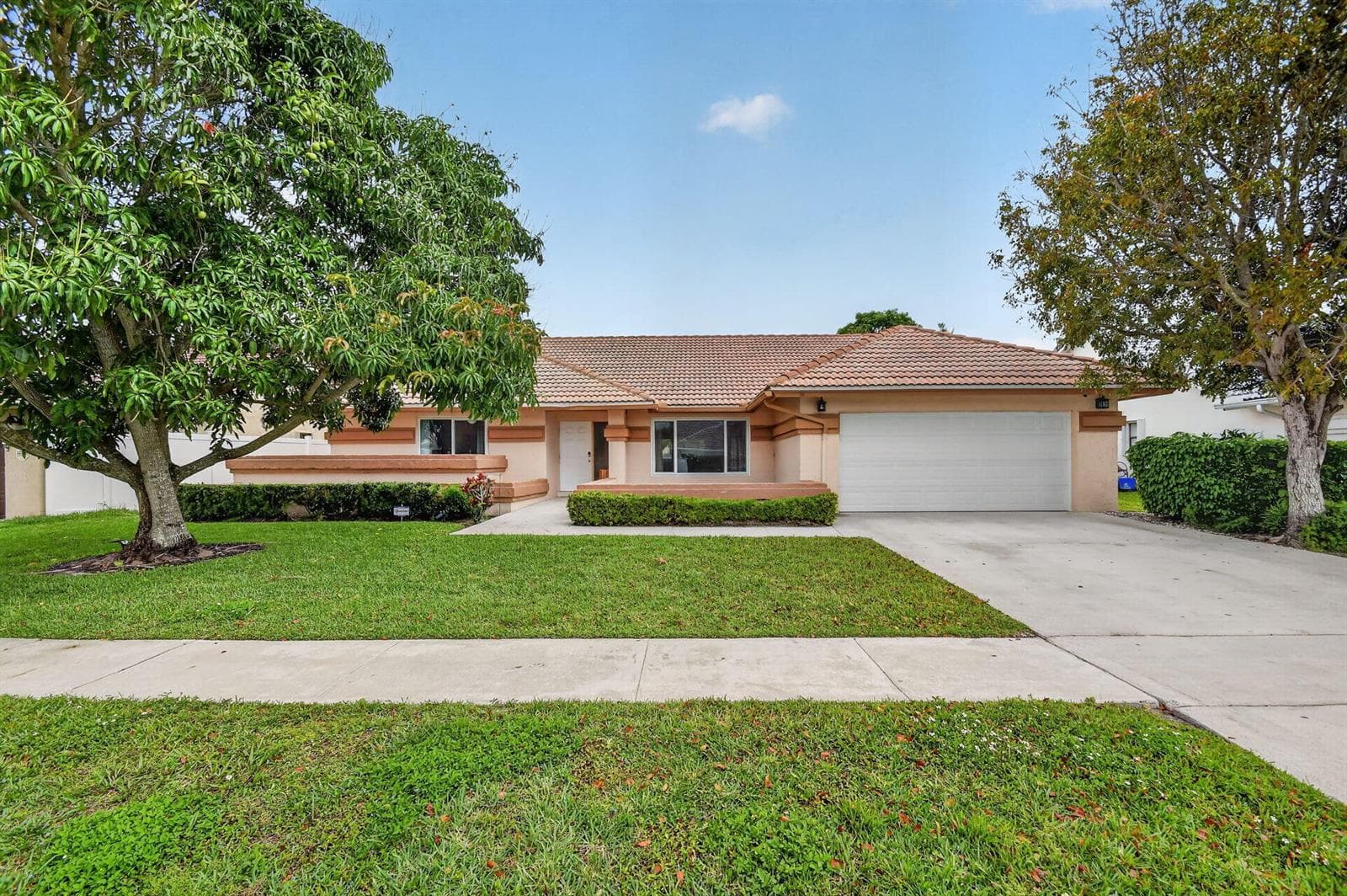 Single-family home at 9501 Majestic Way, Boynton Beach, FL
