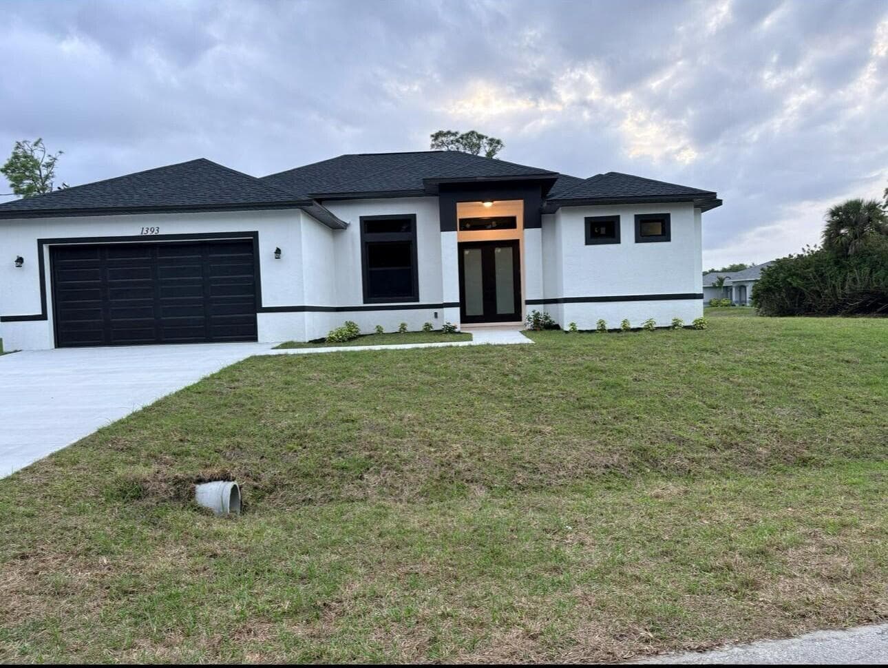 Single-family home at 1393 Richmar Street, North Port, FL