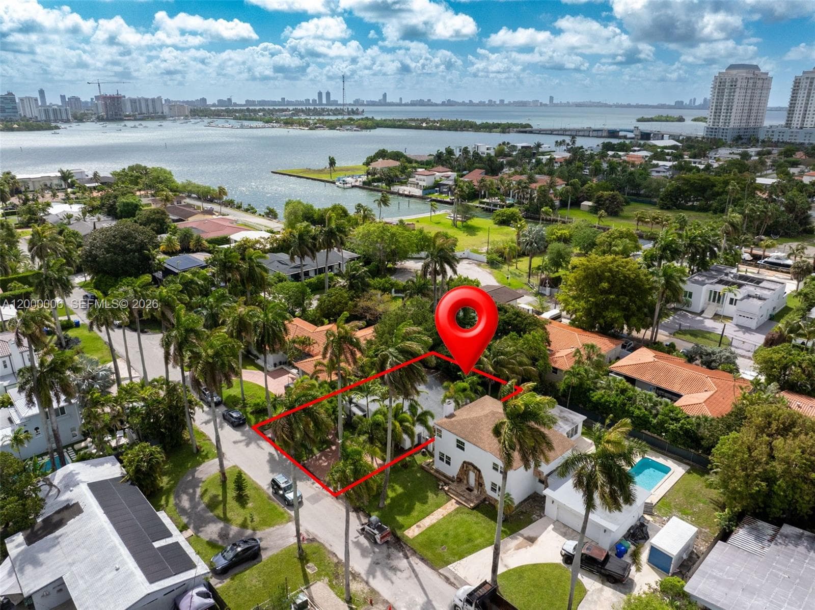 Single-family home at 1104 NE 85th St, Miami — photo 1