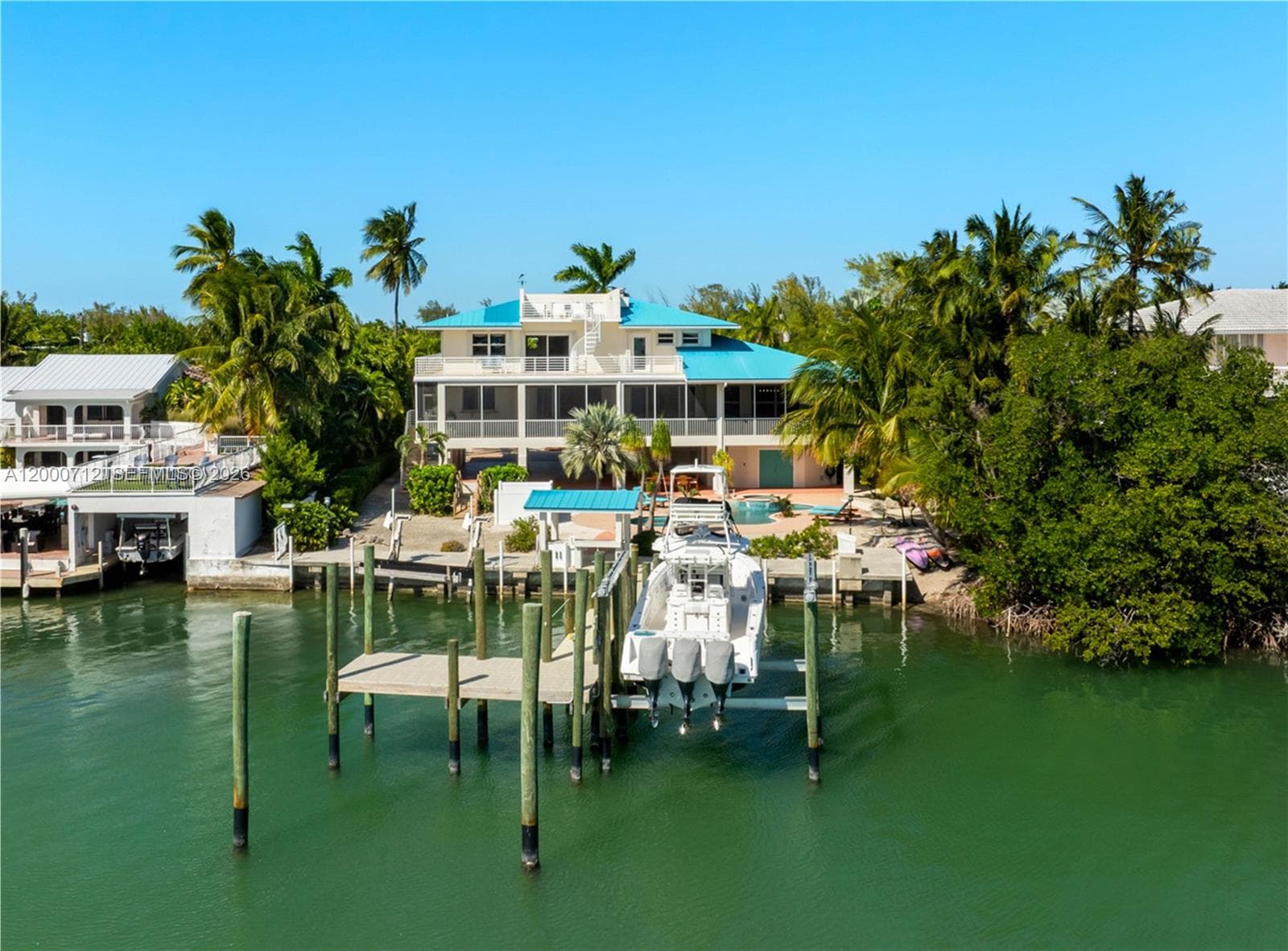Single-family home at 137 Sapodilla Dr, Islamorada, FL