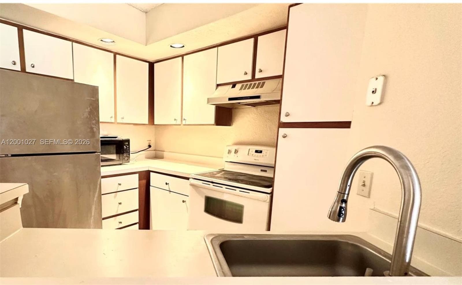 Condo at 3310 N Pinewalk Dr N, Margate, FL