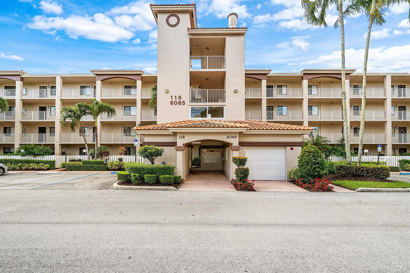 Condo at 6065 Pointe Regal Circle, Delray Beach, FL
