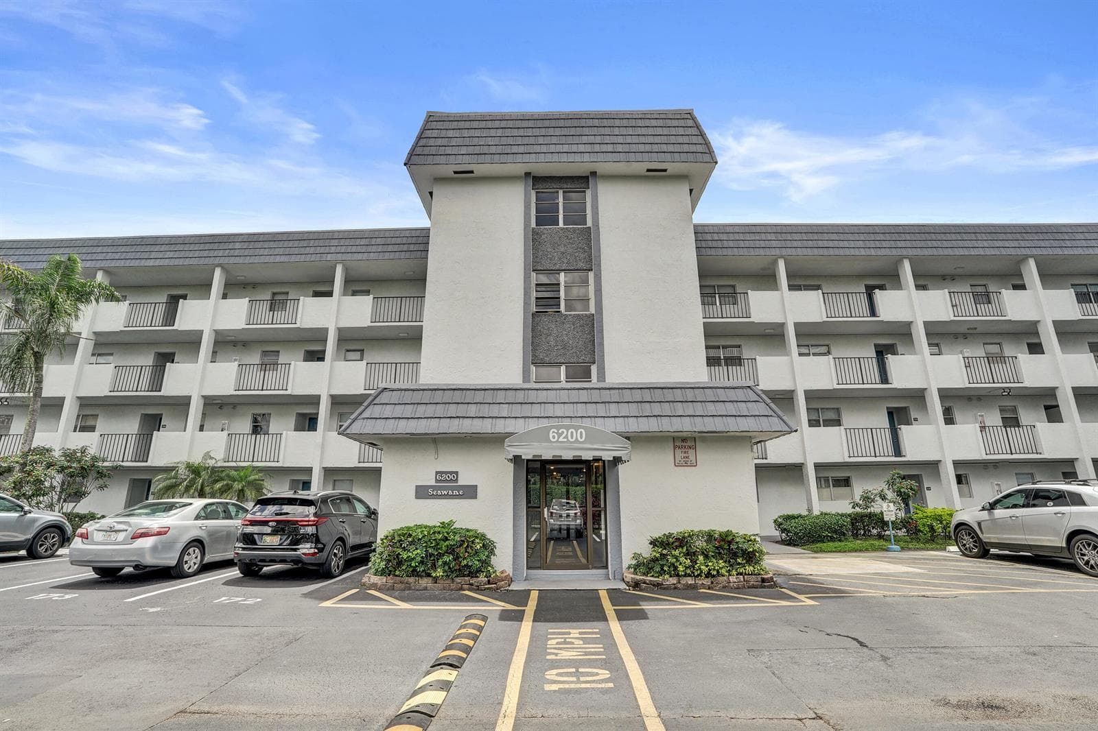 Condo at 6200 NW 44th Unit # 204 Street, Lauderhill, FL