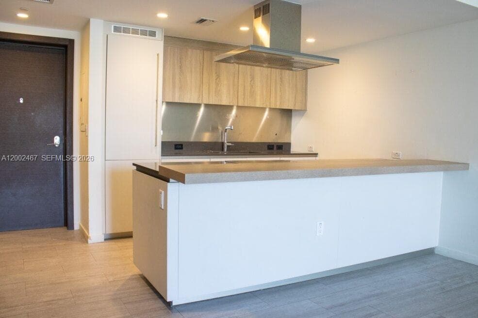 Condo at 1000 Brickell Plz, Miami — photo 2