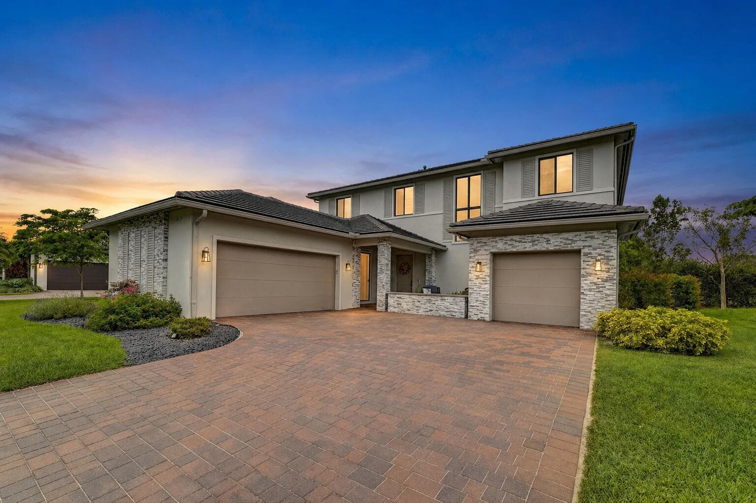 Single-family home at 13025 Addilyn Court, Davie, FL