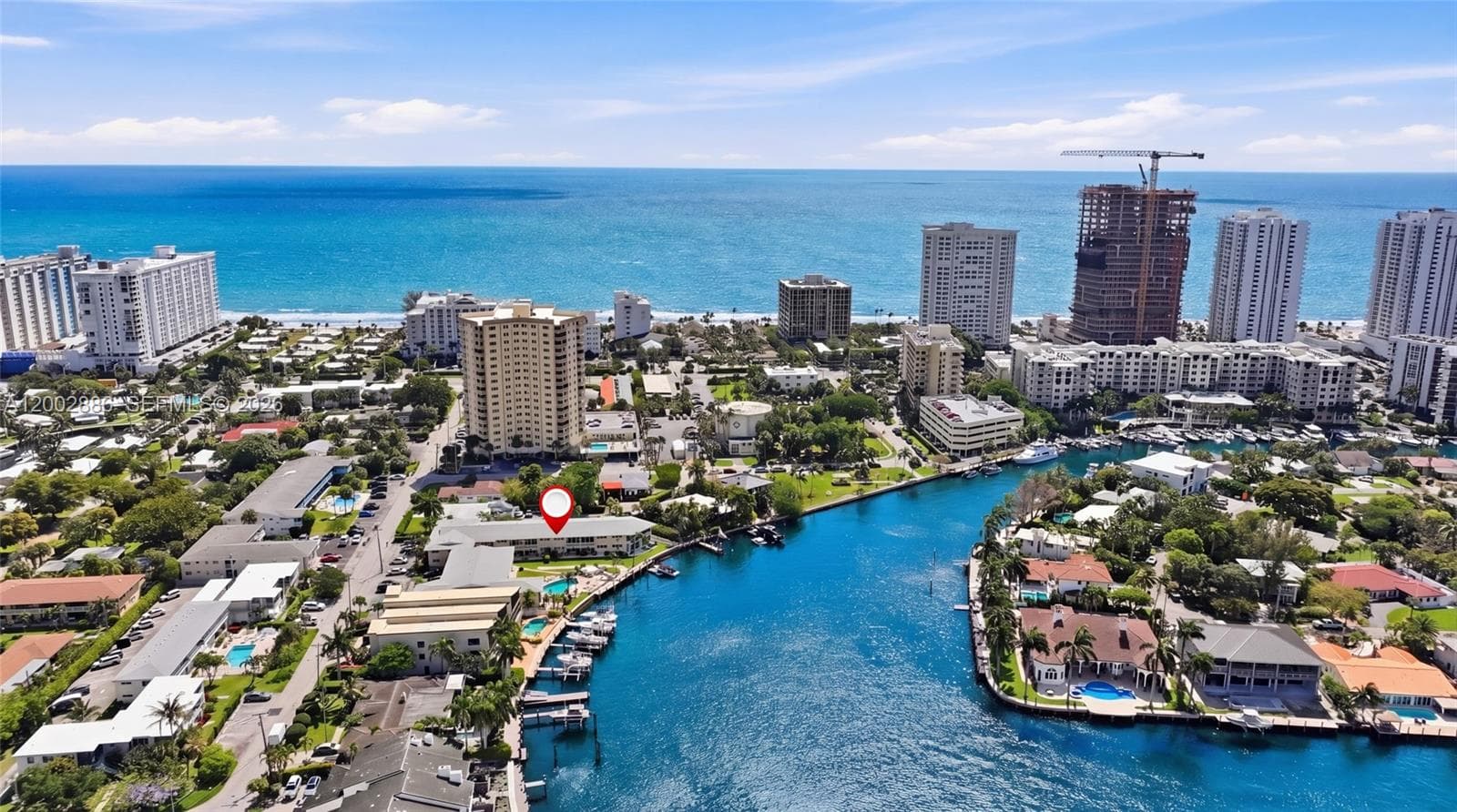 Co-op at 3216 SE 12th St, Pompano Beach, FL