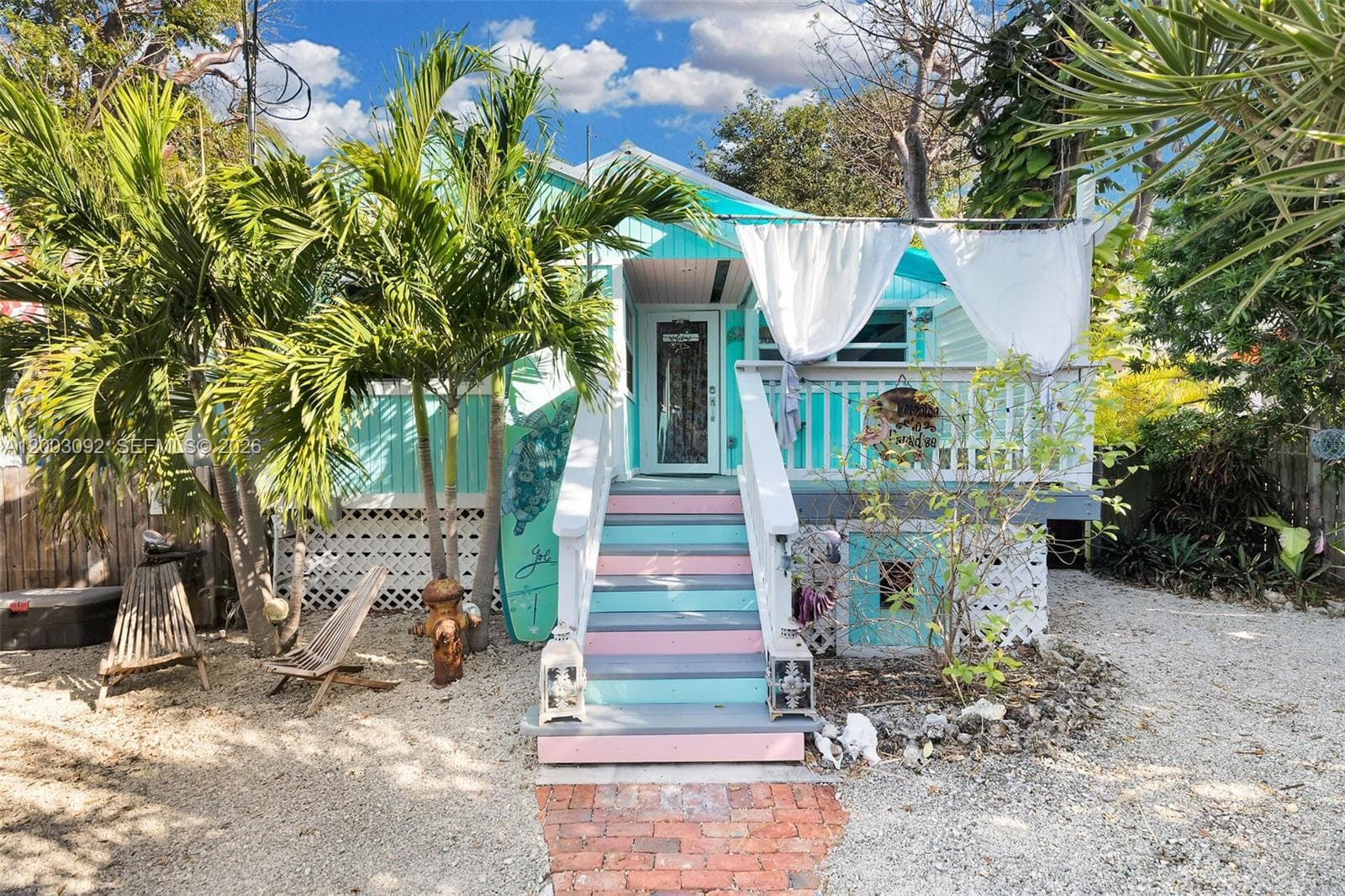 Single-family home at 14 Bonita Ave, Key Largo, FL