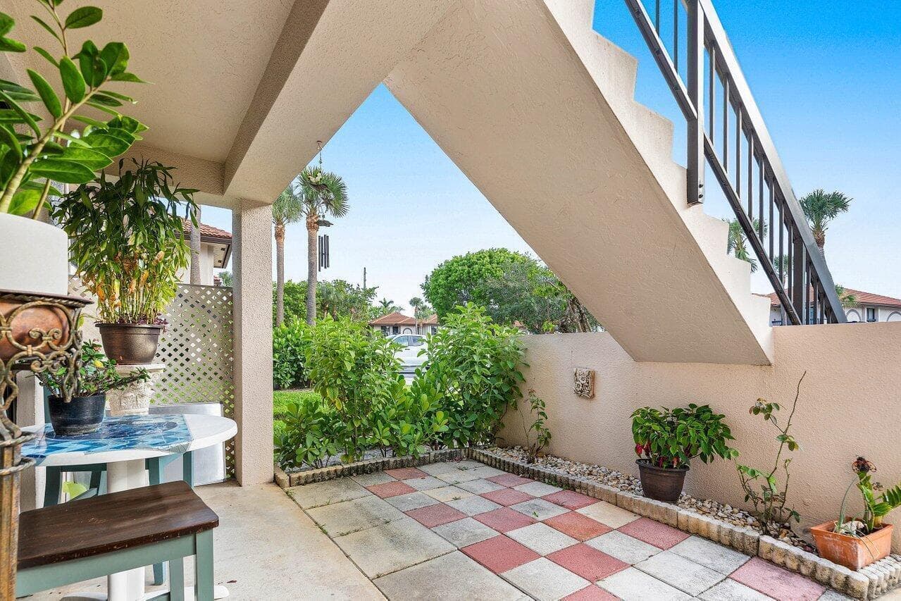006-5200EastClubCircle-106-BocaRaton-FL-