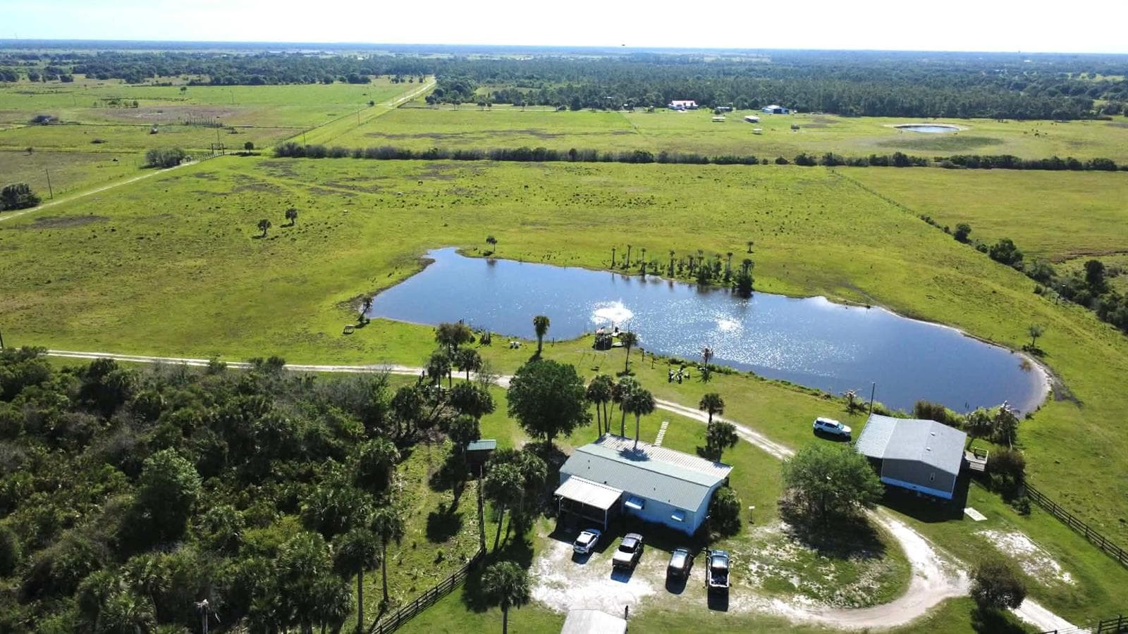 Mobile home at 8121 NW 58th Lane, Okeechobee, FL