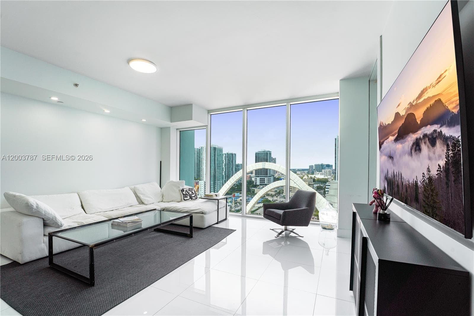 Condo at 1040 Biscayne Blvd, Miami — photo 1
