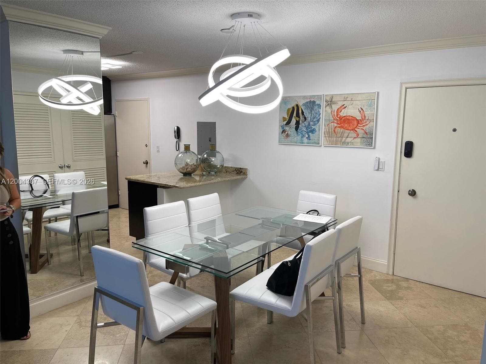 Condo at 5555 Collins Ave, Miami Beach — photo 2