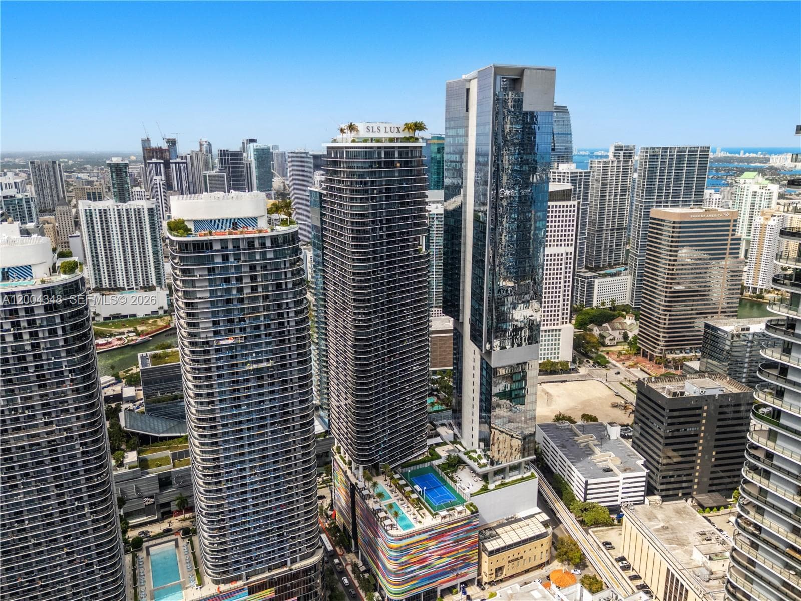 Condo en 801 Miami Ave, Miami — foto 1