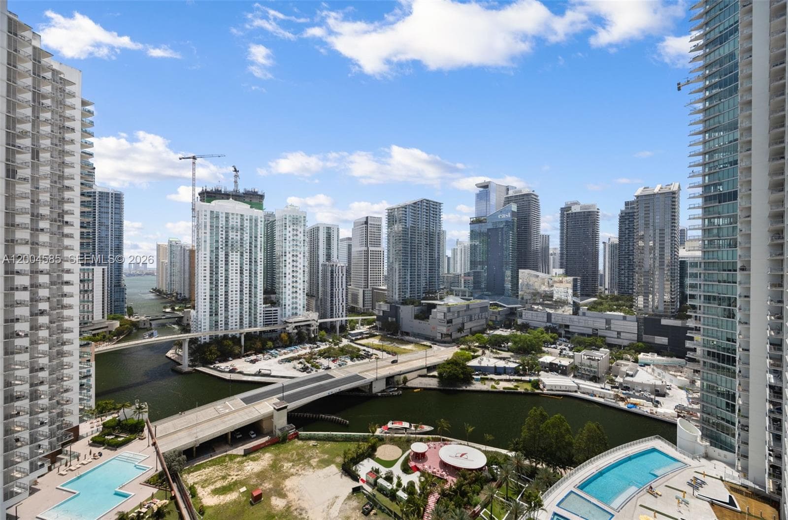 Condo at 90 SW 3rd St, Miami — photo 1