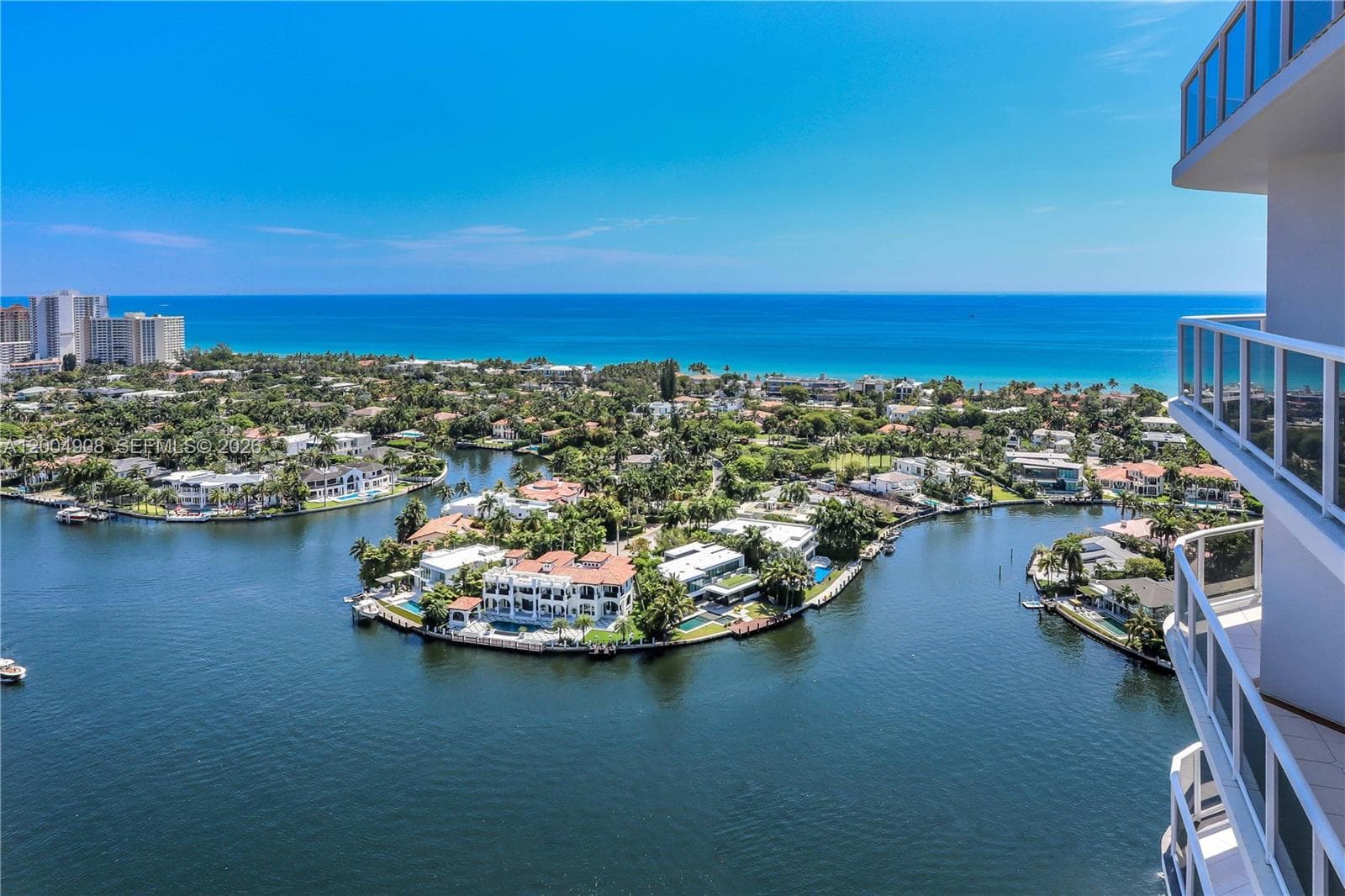 Condo at 3802 NE 207th St, Aventura, FL