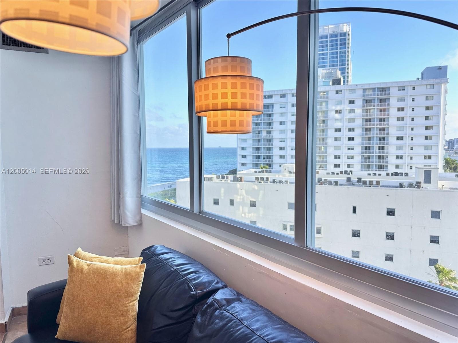 Condo en 7135 COLLINS AVE, Miami Beach — foto 3