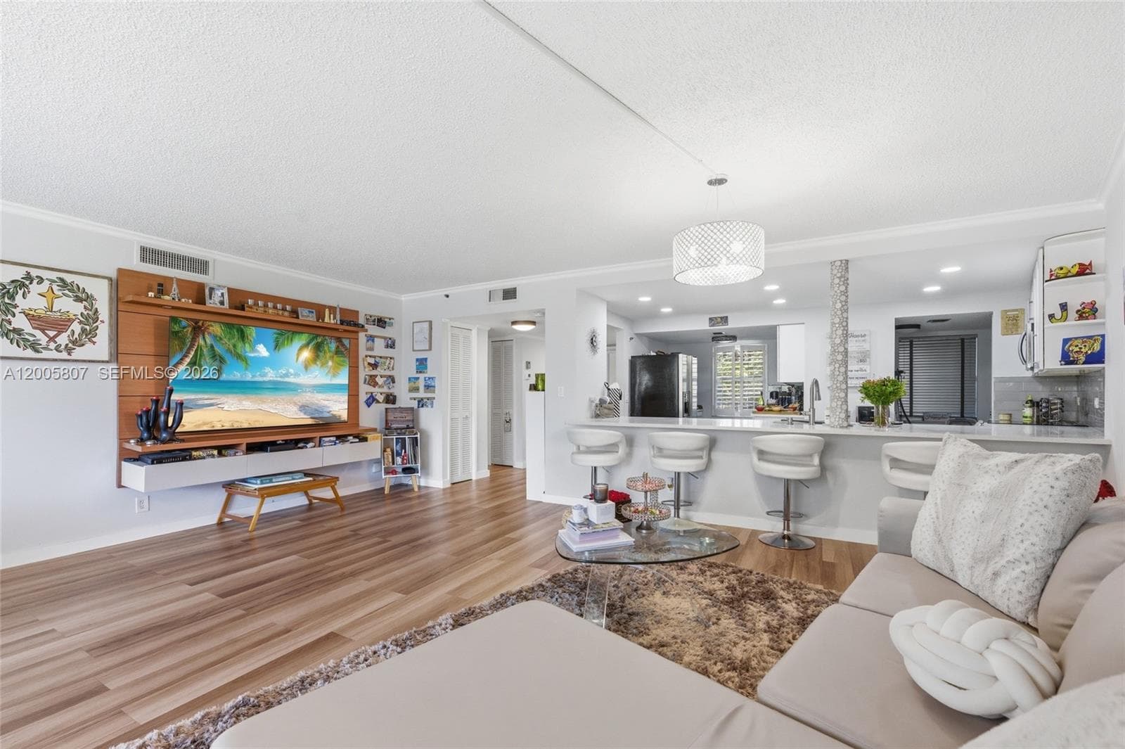Condo at 625 Oaks Dr, Pompano Beach — photo 1