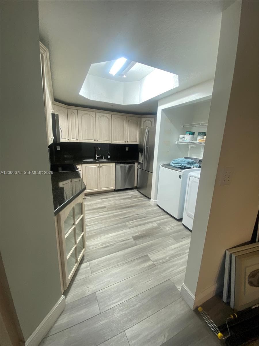 Condo at 17405 NW 75th Pl, Hialeah, FL