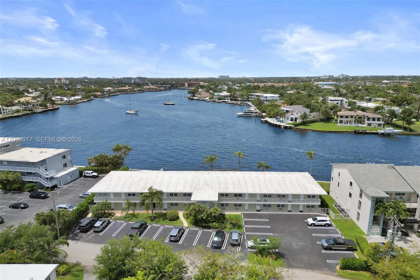 Co-op at 1105 S Riverside Dr, Pompano Beach, FL