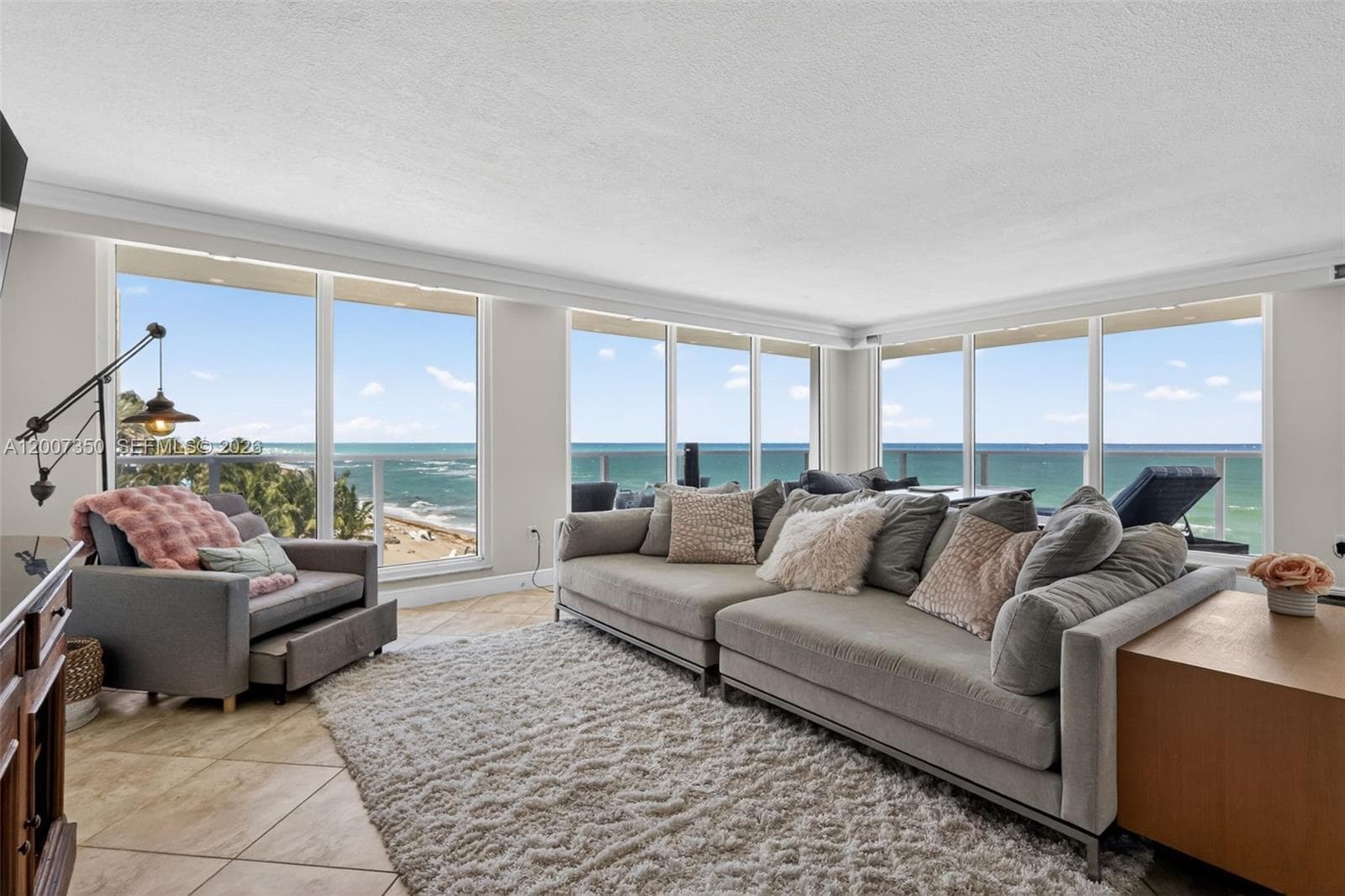 Condo at 2751 S Ocean Dr, Hollywood, FL