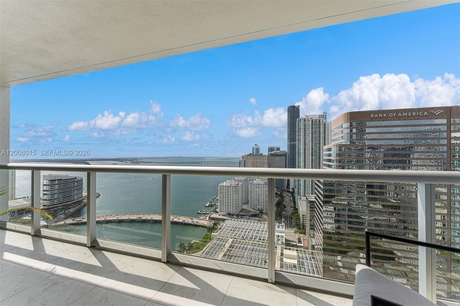 Condo at 495 Brickell Ave, Miami — photo 2